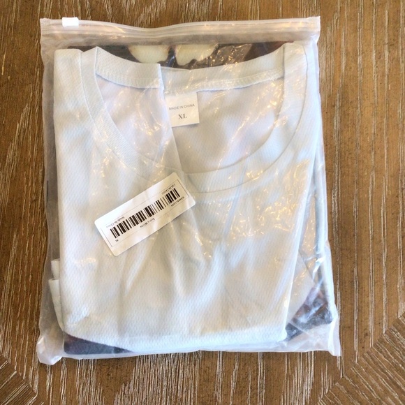 Mens Halloween Pennywise “It” Scary Clown Short Sleeve T-Shirt Size XL - Picture 9 of 11